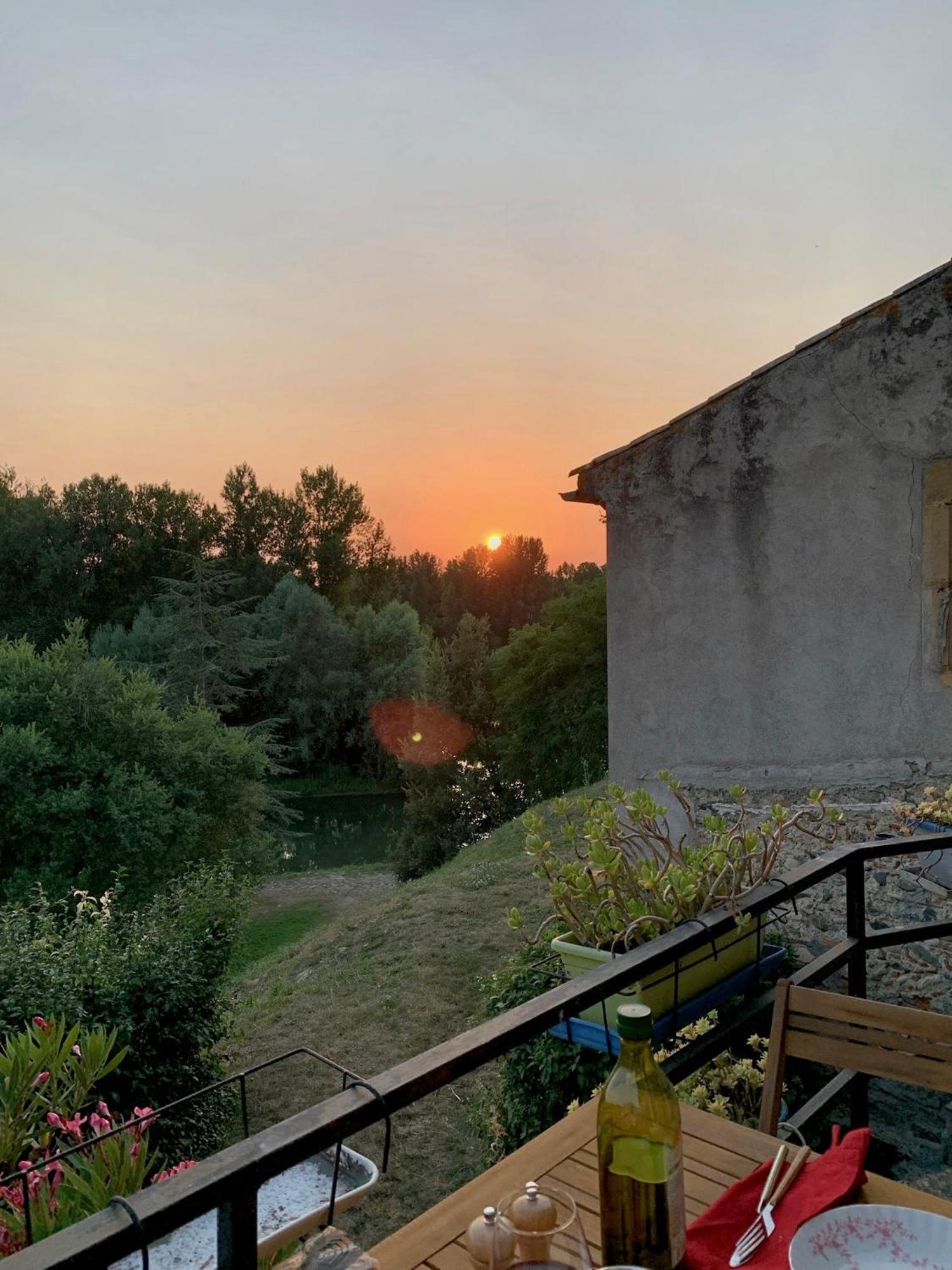 Beautiful Village House Next To Garonne River! Couladere 외부 사진